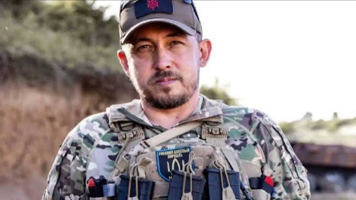 In Kiew wurde Stanislav Lutschanow, Kommandant der 155. Brigade, festgenommen. Kämpfer seiner Einheit stehen im Verdacht, zwei Brüder in der Region Kiew ermordet zu haben.